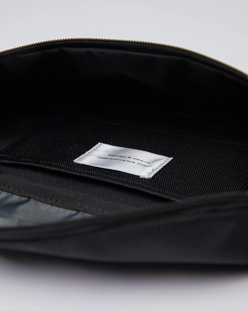 Heuptas Sandqvist Aste Black With Black Leather 2 Heuptas Sandqvist Aste Black With Black Leather - Afbeelding 2