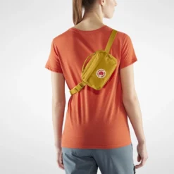 Fjallraven Heuptas Fjällräven Kånken Hip Pack Peach Sand -Tassen Winkel 3 Kanken Hip Pack 23796 160 D MODEL FJR