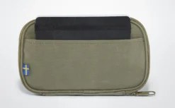 Portemonnee Fjallraven Kanken Travel Wallet Arctic Green -Tassen Winkel 4 F23781 SS19 fvra kanken travel wallet fjaellraeven 21