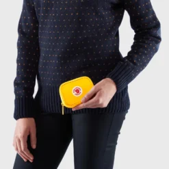 Portemonnee Fjallraven Kanken Card Wallet Royal Purple -Tassen Winkel 5 Kanken Card Wallet 23780 141 J DETAIL FJR 1