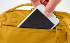 Fjallraven Heuptas Fjällräven Kånken Hip Pack Ochre -Tassen Winkel 8 Kanken Hip Pack 23796 160 G DETAIL FJR