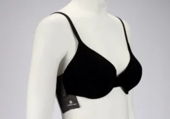 BH-Buidel Eagle Creek Silk Undercover™ Bra Stash Black -Tassen Winkel EC041124010 BK OnBody3