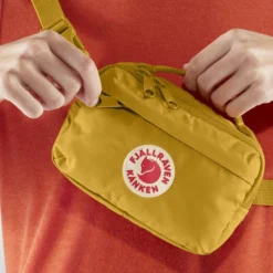 Fjallraven Heuptas Fjällräven Kånken Hip Pack Corn -Tassen Winkel Kanken Hip Pack 23796 160 F MODEL FJR