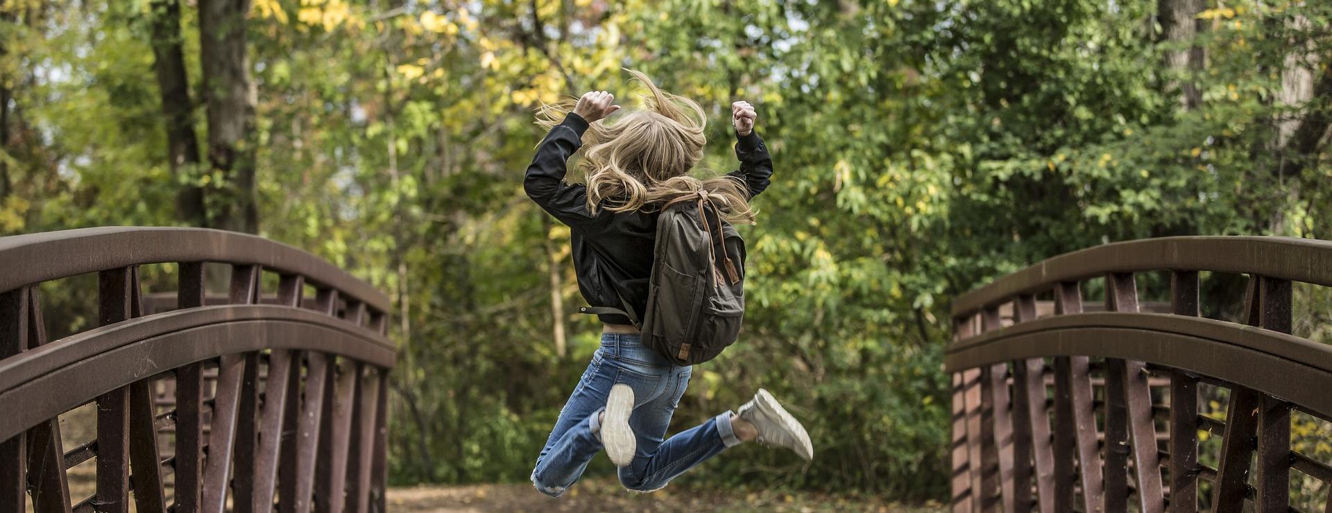 Tassen Winkel -Tassen Winkel blonde 1868815 1920