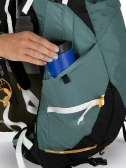 Osprey Sirrus Wandelrugzak - 24 Liter - Blauw 33 Osprey Sirrus Wandelrugzak - 24 Liter - Blauw -Tassen Winkel osprey stratossirrus features 1 2