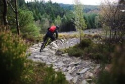 Osprey Syncro Daypack - 20 Liter - Zwart -Tassen Winkel osprey syncro 1 1